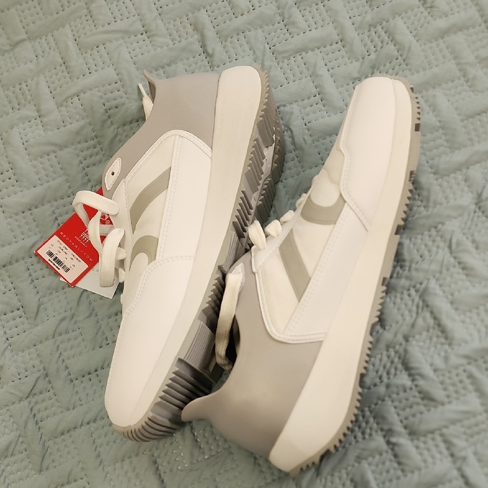 Redvanly Men’s White Athletic Sneakers with Gray Accents - Picture 7 of 10